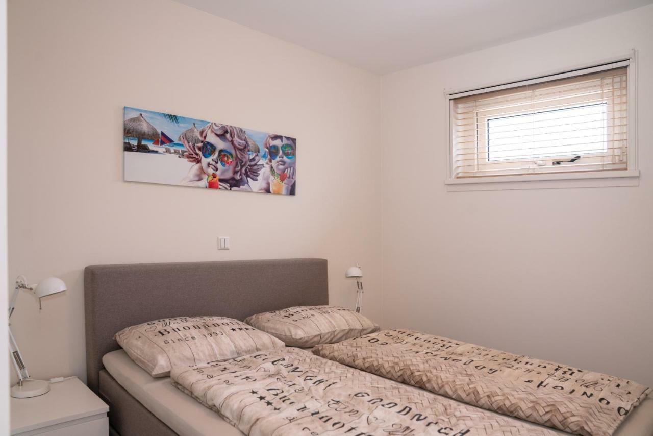 Santvort Luxury Apartment With Private Parking Zandvoort Exterior photo